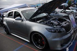 160382822-L.jpg