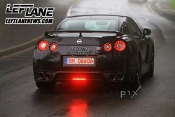 nissan-gt-r-2012-3_1035.jpg