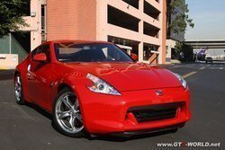 01_370z_red_spy_gtrworld.jpg