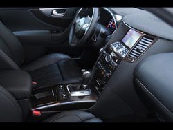2009-CRD-Nissan-Infiniti-FX-Concept-Car-Console-1280x960.jpg