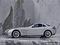 2003_mercedes_slr_mclaren_amg_02_m.jpg