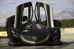Mad20Mazda20concept204.jpg