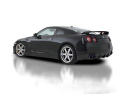 2009-Vorsteiner-Ventross-Nissan-GTR-R35-Skyline-Rear-And-Side-1024x768.jpg