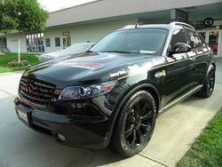 163_2006_sema_show_75z+Infiniti_FX35+front_view.jpg