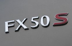 infiniti_fx50s_emblem_10.jpg