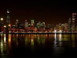 ChicagoAtNight1.jpg ChicagoAtNight1.jpg