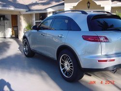 Wheelsinstalled005.jpg