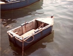 9119d1158265069-can-anyone-find-more-ugly-boat-bagnarola.jpg