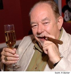 robin-leach-fame-games.jpg