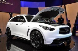 infiniti-fx-sebastian-vettel-version.jpg