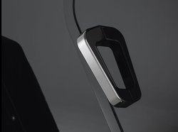 the-handles-are-made-from-a-solid-block-of-aluminum.jpg