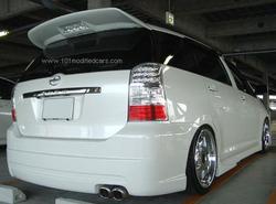 modified_toyota_wish_rear_top_spoiler_full_body.jpg