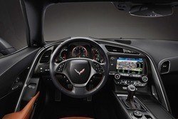 2014_chevrolet_corvette_dsh_13-de-as_113131_717.jpg