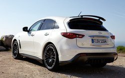 Infiniti-FX50-Sebastian-Vettel-Edition-Left-Rear-Angle.jpg