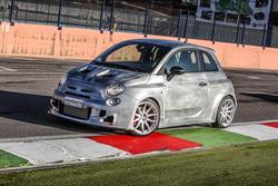 244-hp-abarth-500-cinquone-corsa-by-romeo-ferraris-is-mighty-impressive-photo-gallery_2.jpg