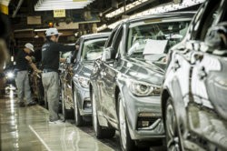 2018_INFINITI_Q50_production_begins_in_Japan_09.jpg