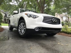 2015 QX70 Stock Grille.jpg