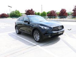 car at meadowhall.jpg