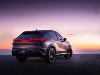 QX65 Monograph-18593.jpg