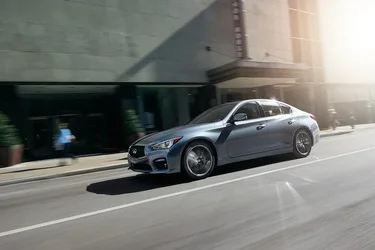 2016_infiniti_Q50_3_0t_01.webp 2016_infiniti_Q50_3_0t_01.webp